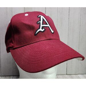 University Of Arkansas Razorbacks Baseball Cap Hat Red Captivating Headgear